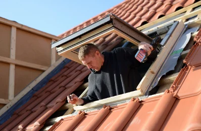 Pose de fenêtres de toit Velux à Saint-Georges-de-Gréhaigne